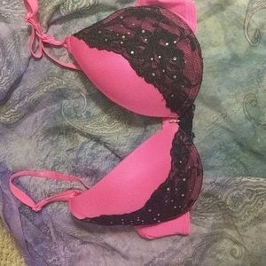COPY - NWOT smart and sexy bra size 34B. Hot pink with black lace and crystals …